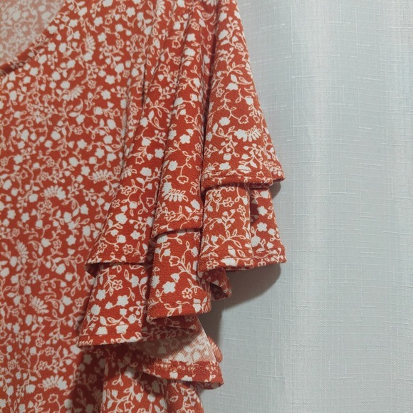 Adrianna Papell Womens 2X Stretch Pullover Top Short Layered Flutter Sleeve - Picture 2 of 9